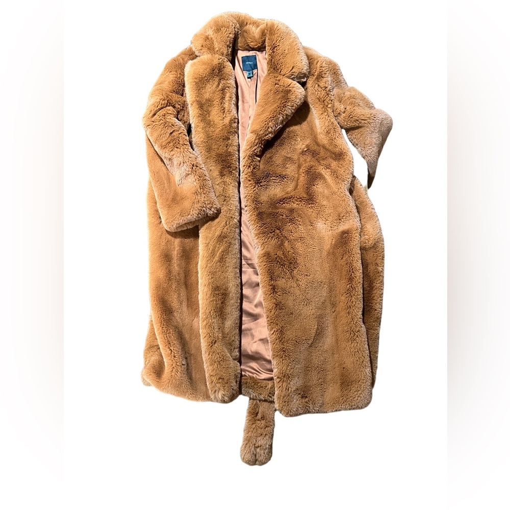 Forever21 fun fur, color copper, size Medium.